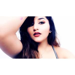 Meet your Posher, Jasmine